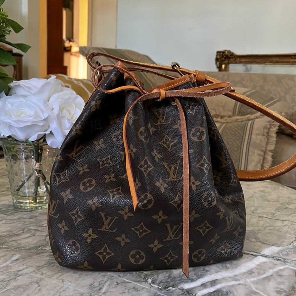 LLouis Vuitton bag